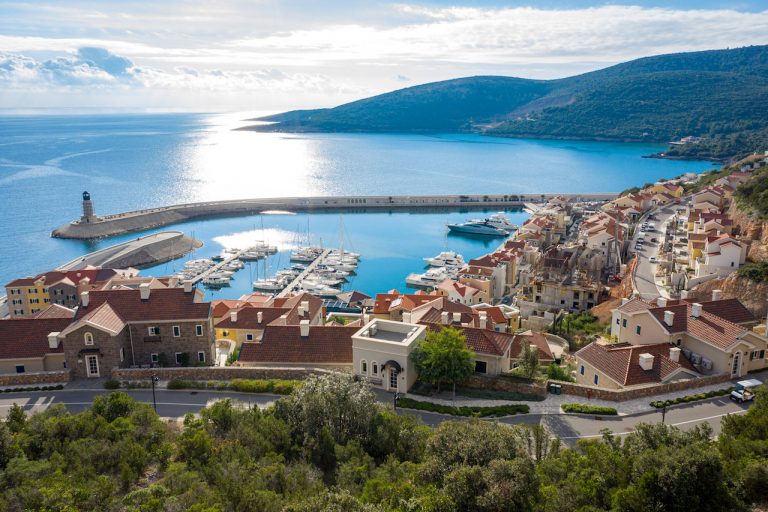 Lustica Bay: waterfront development with a golf course