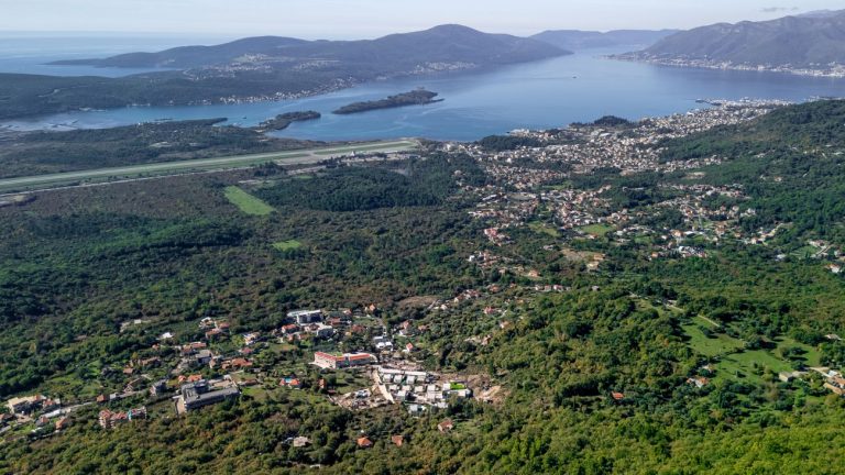 Novi kotedž naselje u predgrađu Tivta