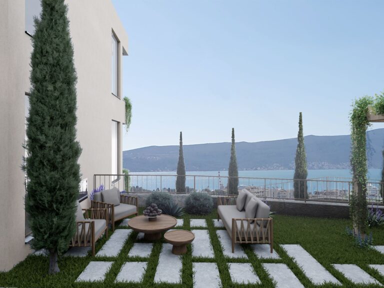 Luxury villa with panoramic seaview in the center of Tivat