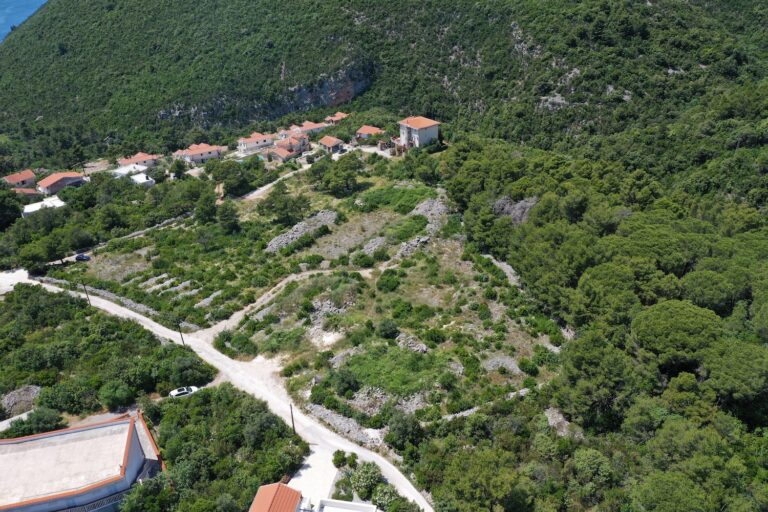 Landplot with seaview for construction of villas