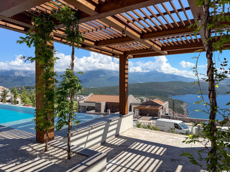 Роскошная вилла на гольф-курорте мирового класса The Peaks Lustica Bay