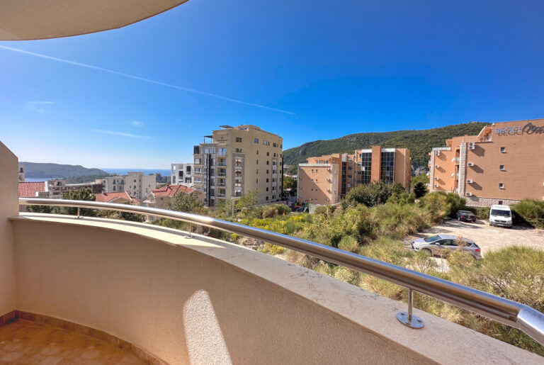 One bedroom apartment in Residential Complex with swimming pool in Becici