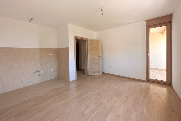 One bedroom apartment in Residential Complex with swimming pool in Becici