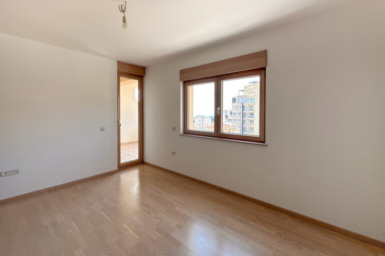 One bedroom apartment in Residential Complex with swimming pool in Becici