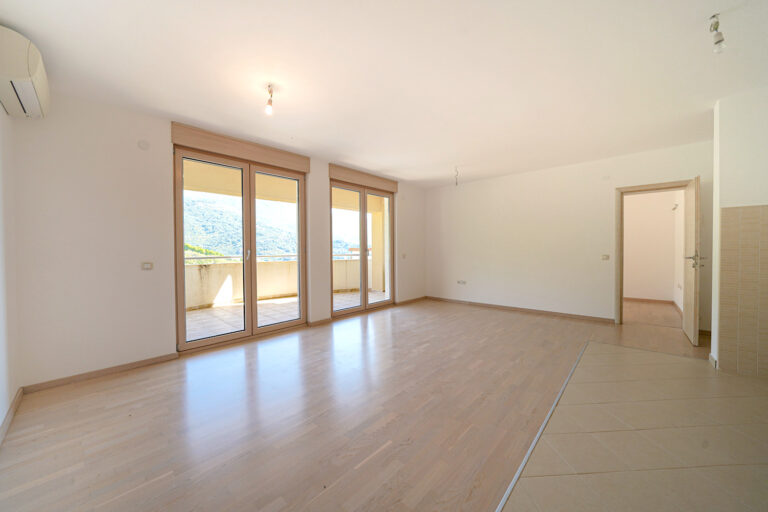 Apartment with 2 bedrooms sea view in Residential Complex with swimming pool in Becici
