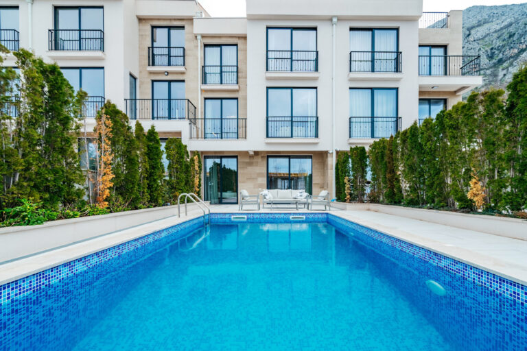 The new townhouse with pool and sea view in Budva Riviera