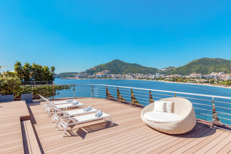 Luksuzni penthaus sa 3 spavaće sobe u Dukley Gardens