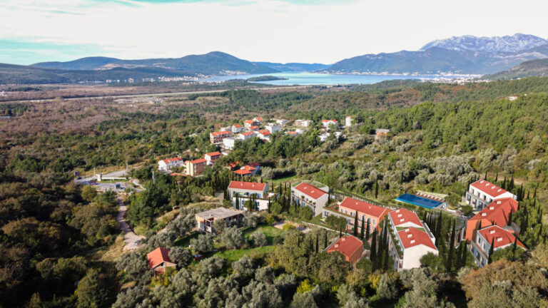 Two-bedroom apartment in a new residential complex in the suburbs of Kotor