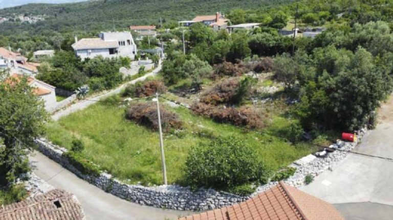 Scenic Plots for Sale in Luštica