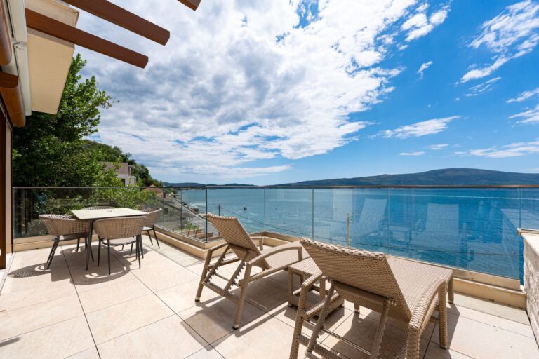 2-Bedroom seafront apartment in Tivat