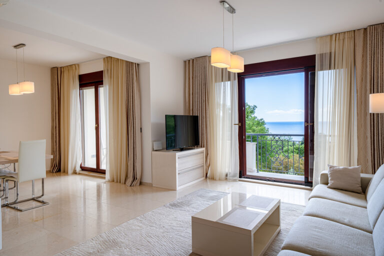 Sea-view two-bedroom apartment above Lučice Beach in Petrovac