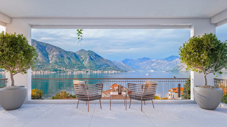 2-bedroom apartment with sea view in Dobrota