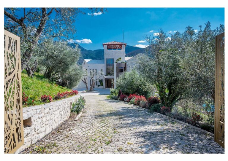 Luxury villa in Tivat with panoramic sea and Porto-Montenegro views
