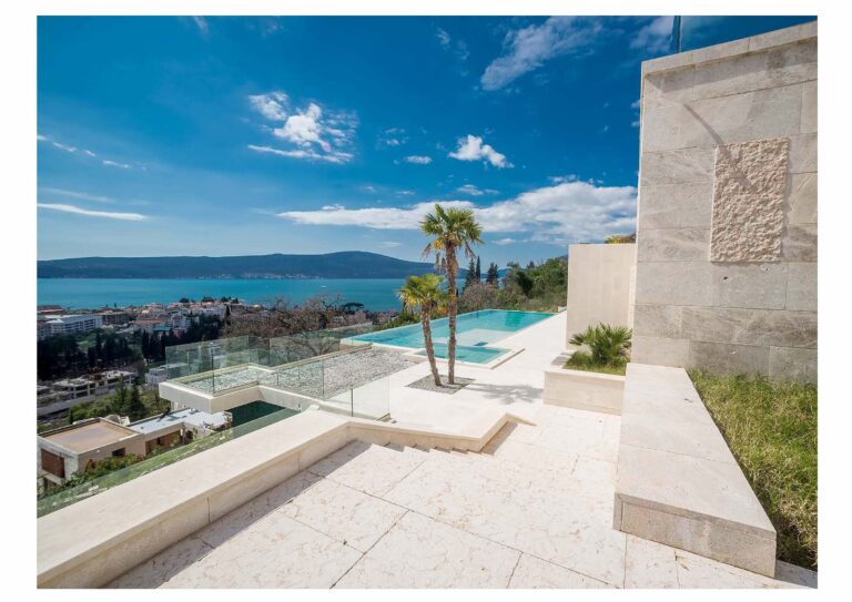 Luxury villa in Tivat with panoramic sea and Porto-Montenegro views