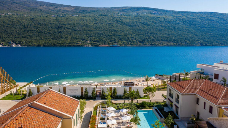 Portonovi — 3-bedroom sky villa with private pool Marina Residences