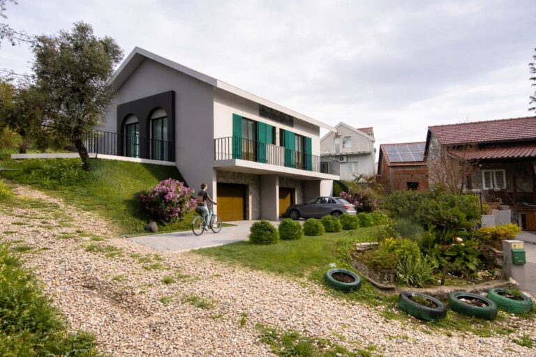 Plot for house construction in Luštica