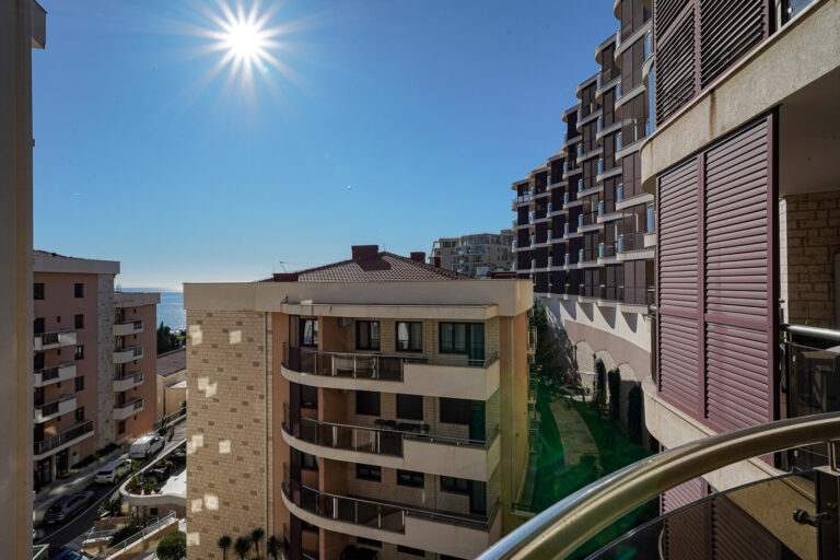 Private: 1-bedroom apartment in the Bečići residential complex