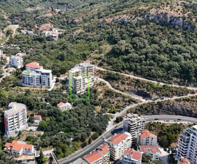 Apartments in a new building in Rafailovići