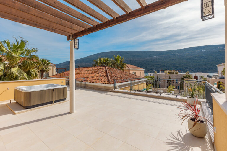 3-bedroom villa in Portonovi village