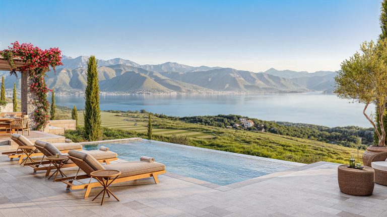 Вилла с 5 спальнями в The Peaks Luštica Bay
