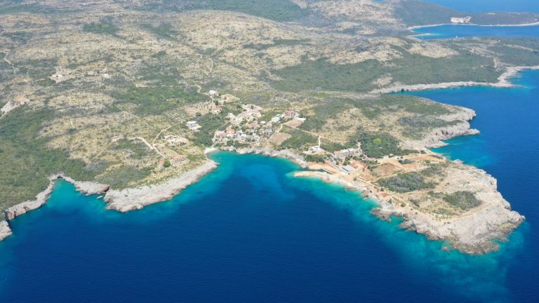 Land plot with panoramic sea views on Luštica
