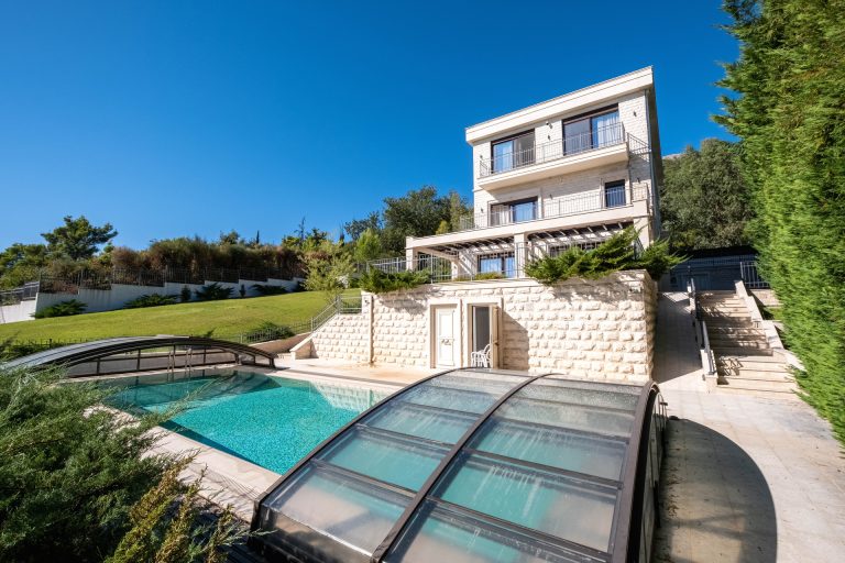 Panoramic sea-view villa with pool and sauna in Tivat