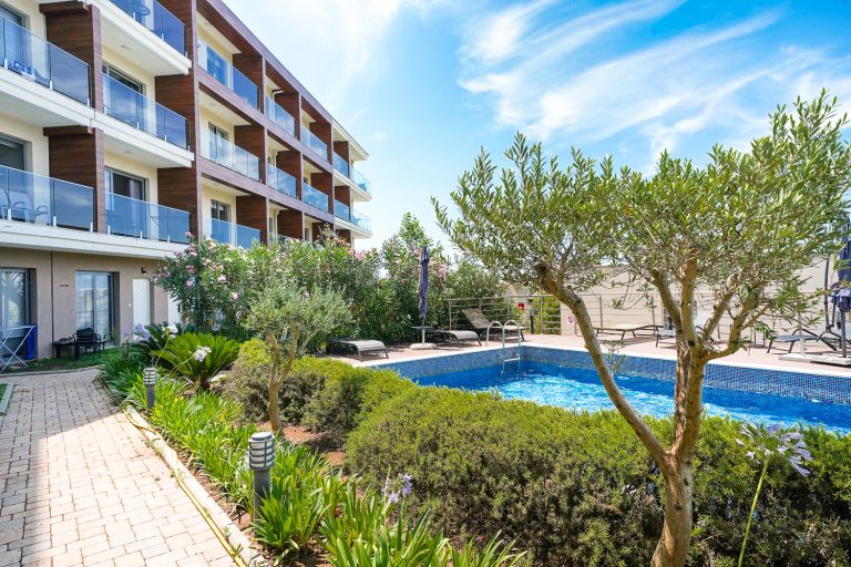 Modern one-bedroom apartment in the Bay of Kotor