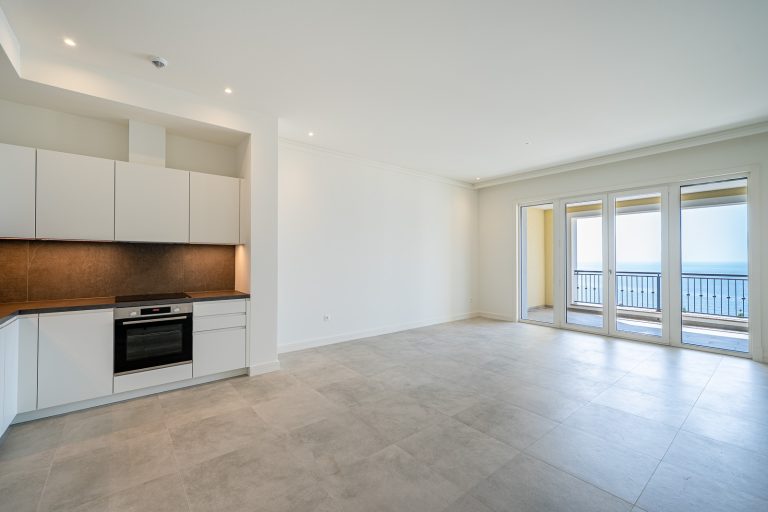 Exclusive 2-bedroom apartment in Marina Village